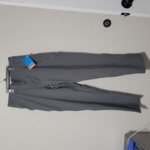 Pantalon para mujer nuevo color gris